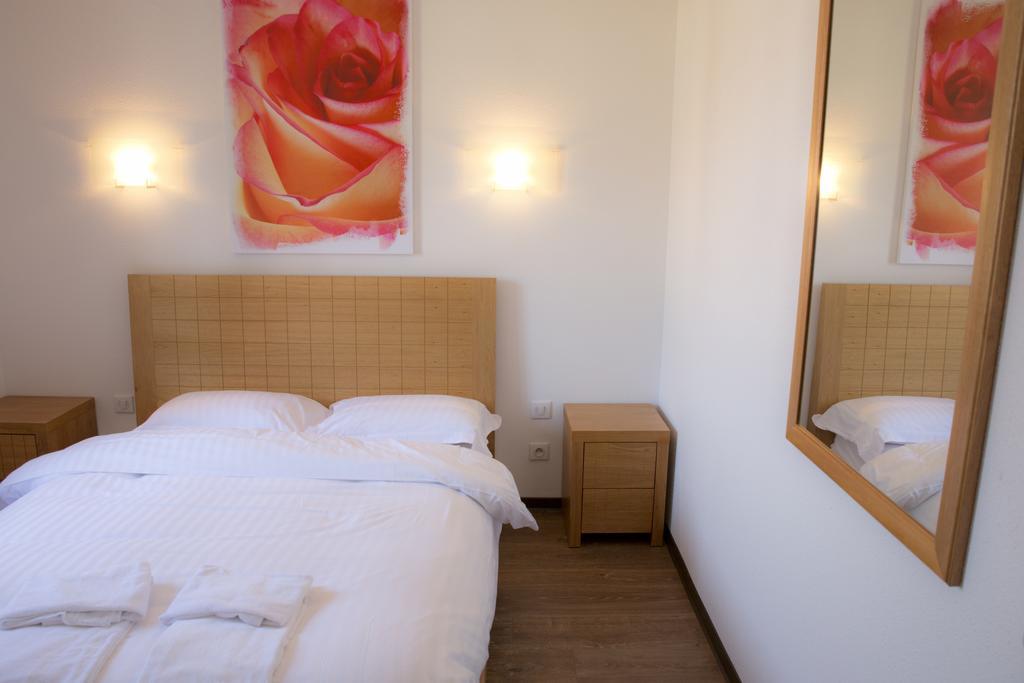 Zenitude Hôtel-Résidences Les Portes d'Alsace Mutzig Exterior foto